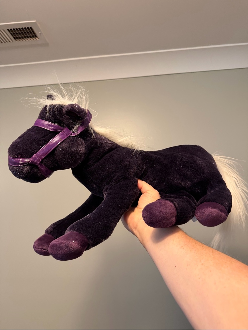 Vintage HTF RARE 18 in Commonwealth Purple Horse Plush Shimmer White Mane 1999